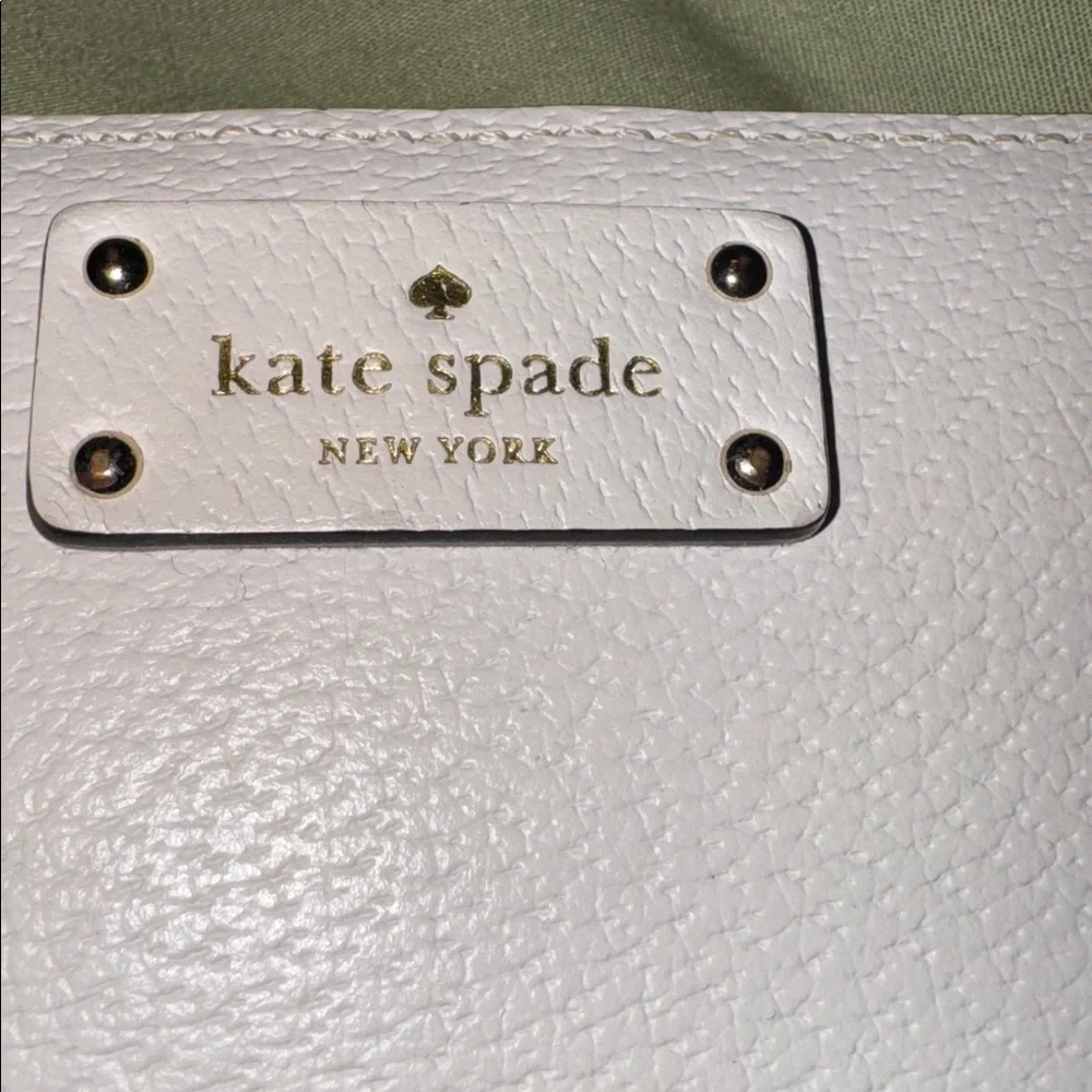 New Kate Spade NYC Leather Navy & White Compact Wallet Small NWT Credit Card ID